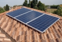 Impianto fotovoltaico integrato architettonicamente da 2,99 kWp<br />
13 moduli Solarday PX60-230<br />
Rivarolo del Re ed Uniti (CR)