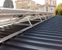 Impianto fotovoltaico parzialmente integrato di 2,99 kWp<br />
13 moduli Solarday PX60-230<br />
Vigliano (BI)